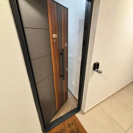 아파트 Dan I Noc Divčibare